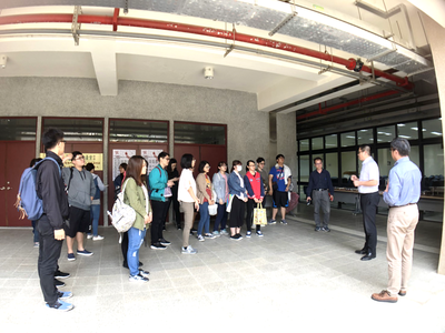 侯副校長蒞臨慶賀文觀系再創佳績,給予上榜同學致詞嘉勉圖片