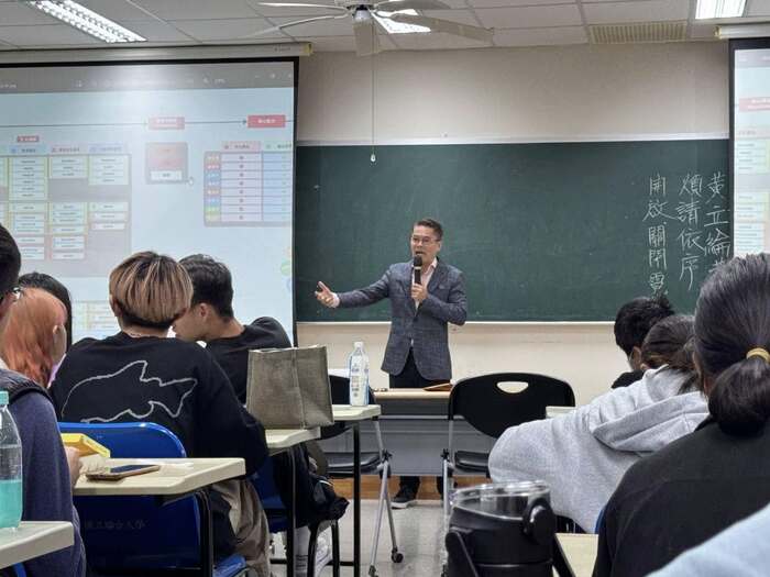 1131204實習輔導暨見習成果發表圖片
