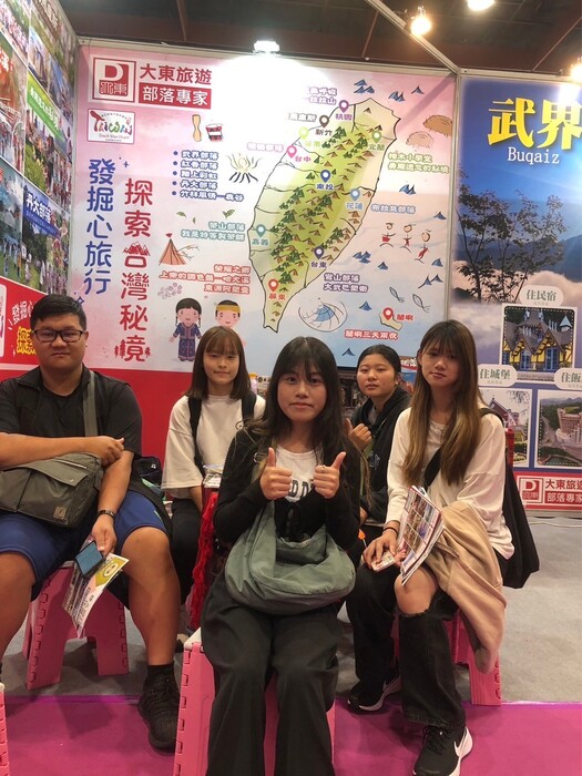 1130927觀光學參訪台北國際旅展圖片