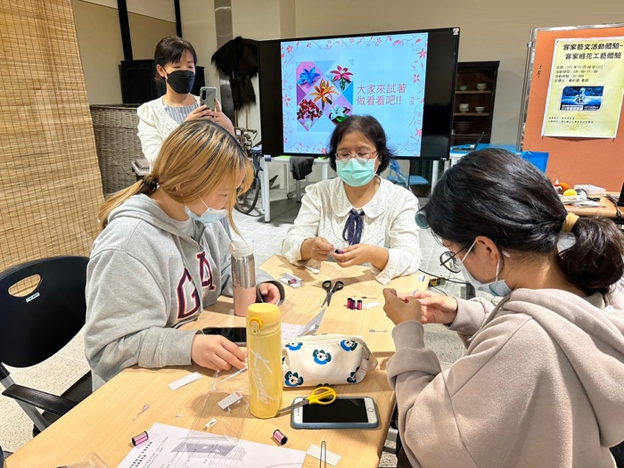 111年11月29日-客家纏花工藝文化體驗活動圖片