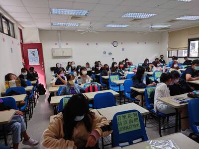 110年10月20日-客家歷史與文化課程專題演講「客家擂茶產業與飲食文化」圖片