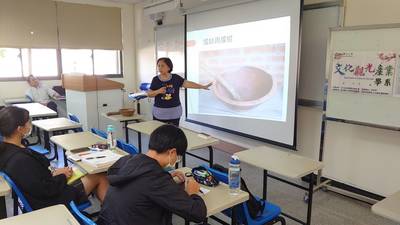 109年09月22日-飲食文化課程演講圖片