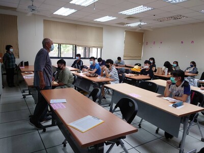 110年10月18日-部落觀光課程專題演講「客家聚落飲食文化創新與部落觀光」圖片