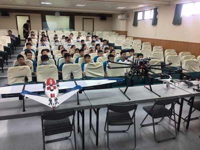 109年11月06日-高教深根計畫補助-明仁國中空拍機活動圖片