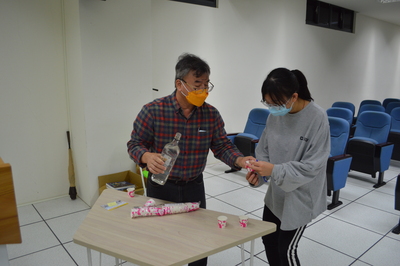 110年10月22日-釀酒文化實作課程專題演講「釀酒加工技術與酒的熟成經驗分享」圖片