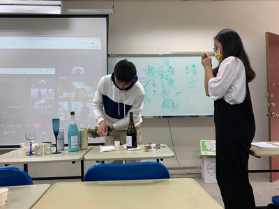 110年11月25日-國際禮儀課程專題演講「品酒和論酒的回教文化與禮儀」圖片